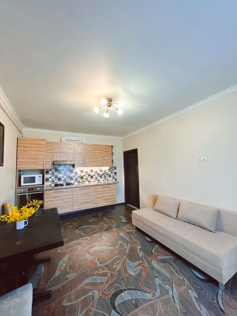 Снять квартиру посуточно в Севастополе у Сапун-горы (Горпищенко 143) 15