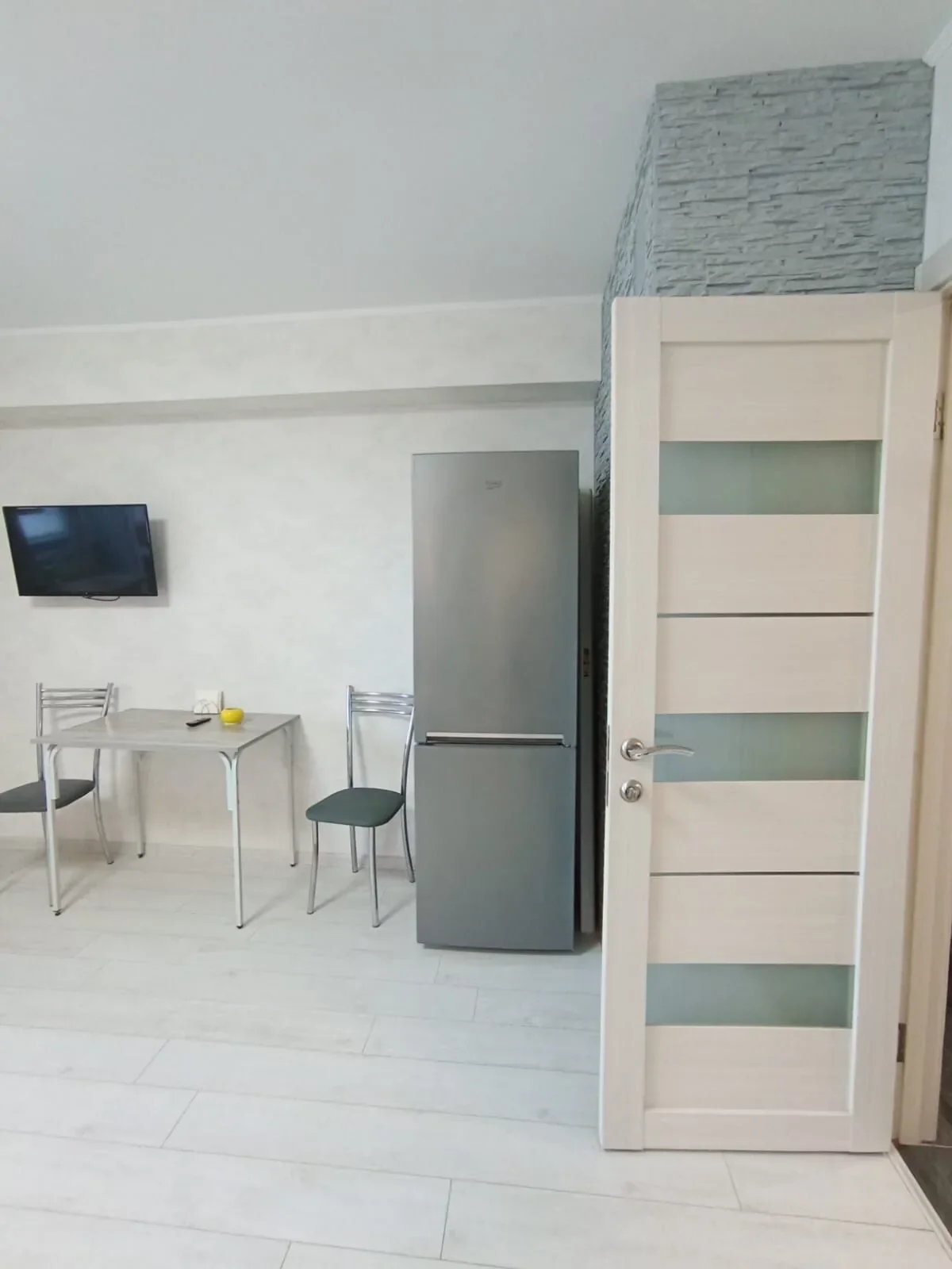 Снять квартиру посуточно в Севастополе в ЖК Доброгород (Токарева 18В) 14