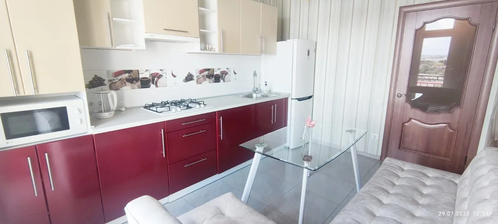 Снять квартиру посуточно в Севастополе у Графской Пристани (Мокроусова 5) 8