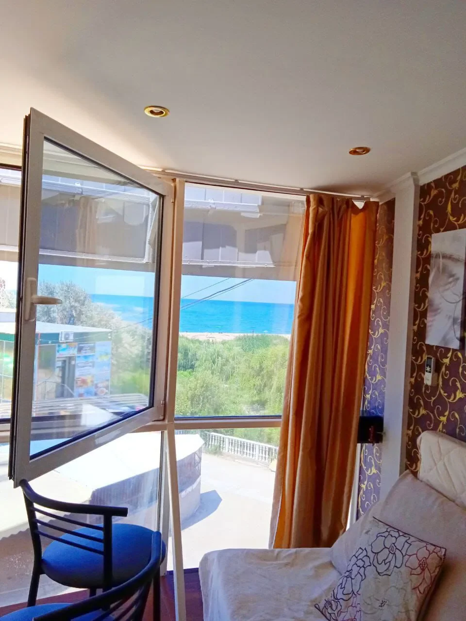 Снять квартиру посуточно в Севастополе у моря (Любоморье) 4