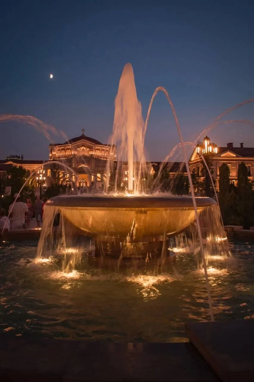 Снять квартиру посуточно в Севастополе у Медколледжа (Адмирала Октябрьского 13) 11