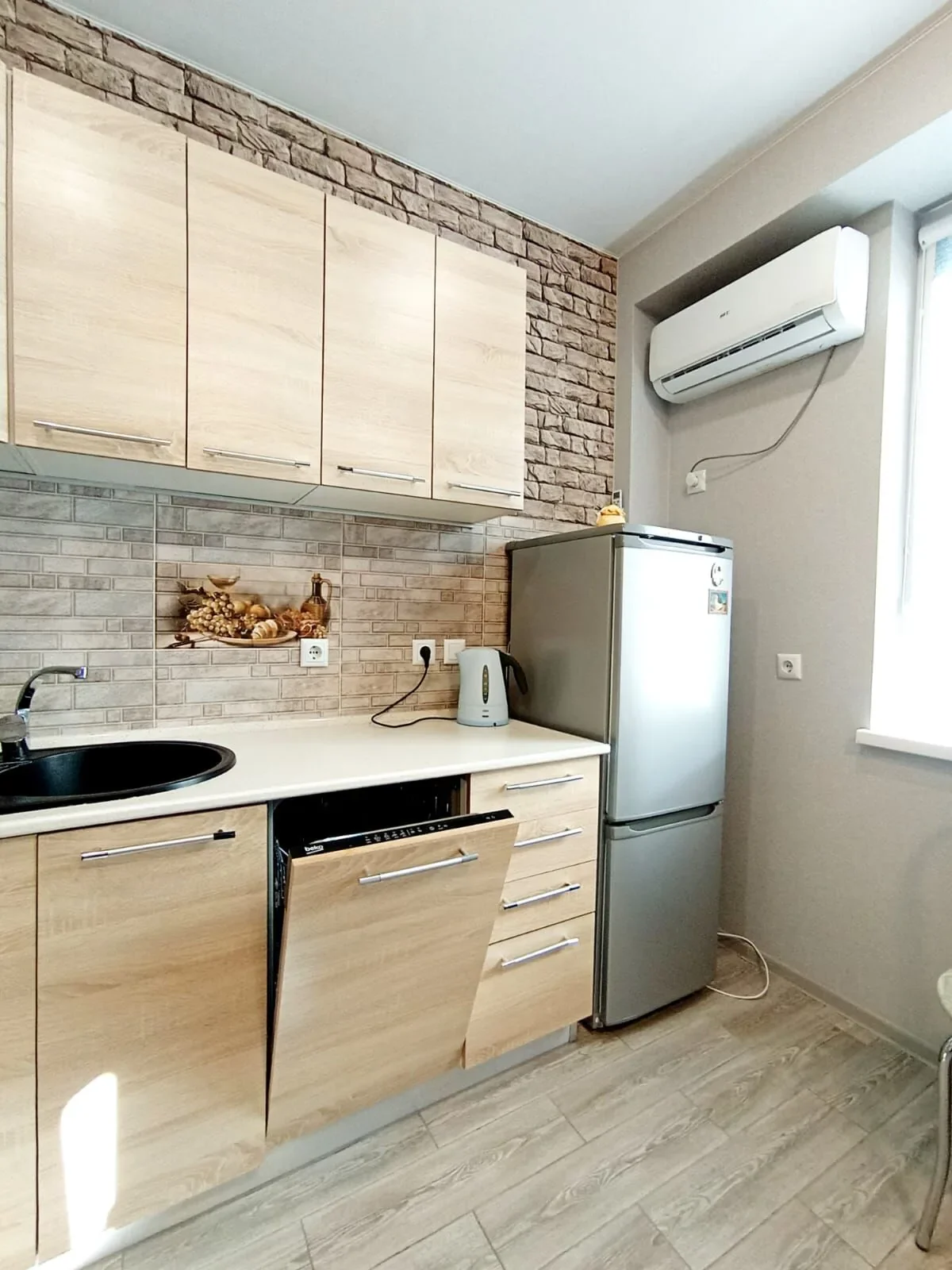 Снять посуточно студию в Севастополе в ЖК Доброгород (Токарева 18В) 3