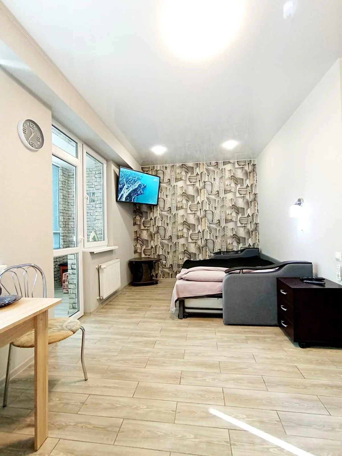 Снять посуточно студию в Севастополе в ЖК Доброгород (Токарева 18В) 16