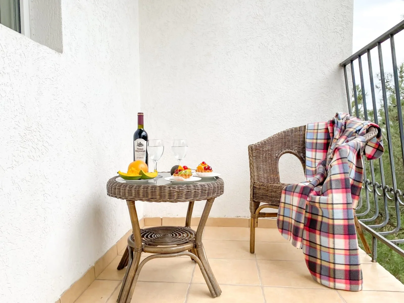 Снять посуточно 1-к квартиру в Севастополе у ТЦ SeaMall (пр-кт Генерала Острякова 244) 9