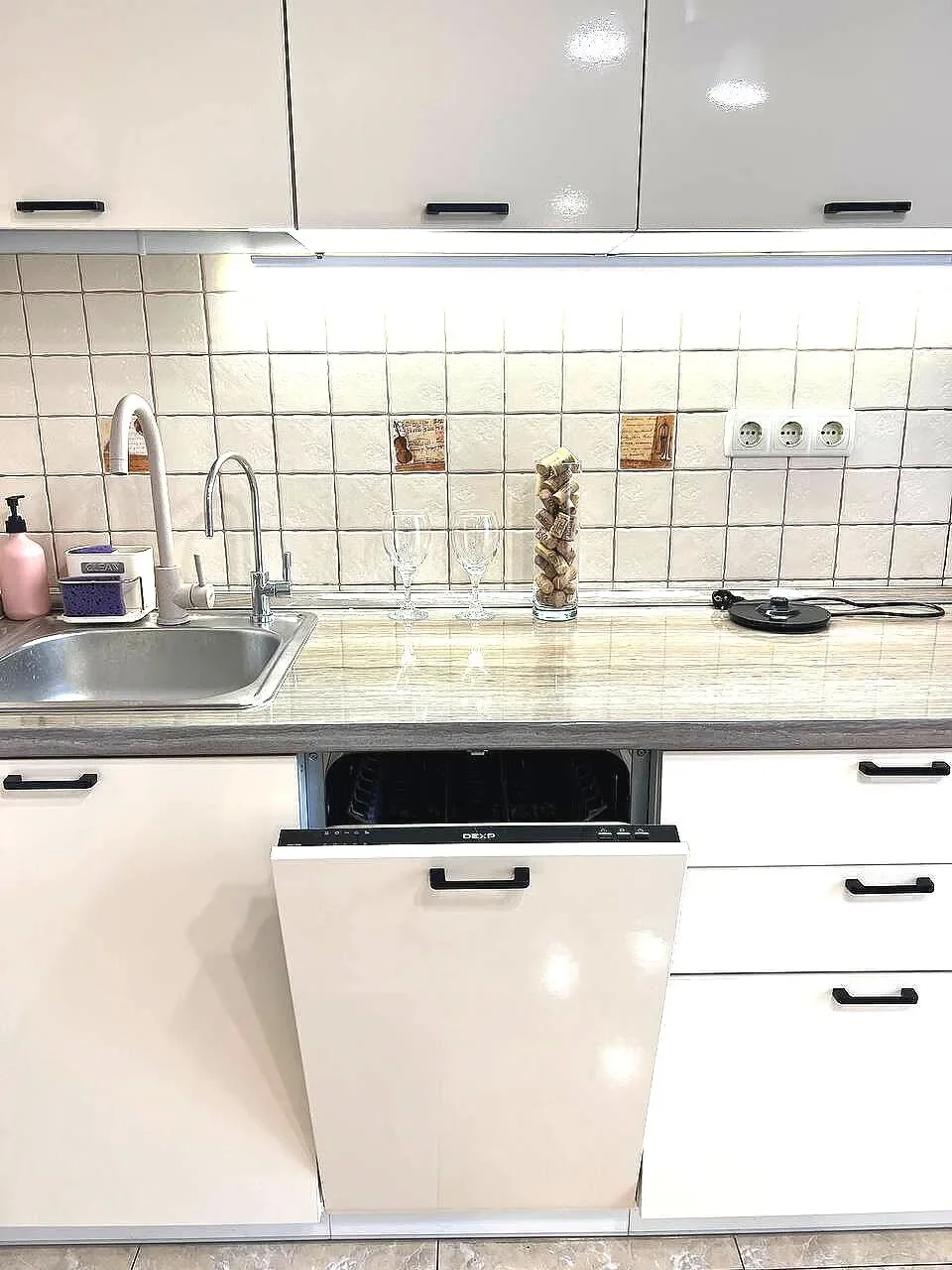 Снять посуточно 1-к квартиру в Севастополе у ТЦ SeaMall (пр-кт Генерала Острякова 244) 11