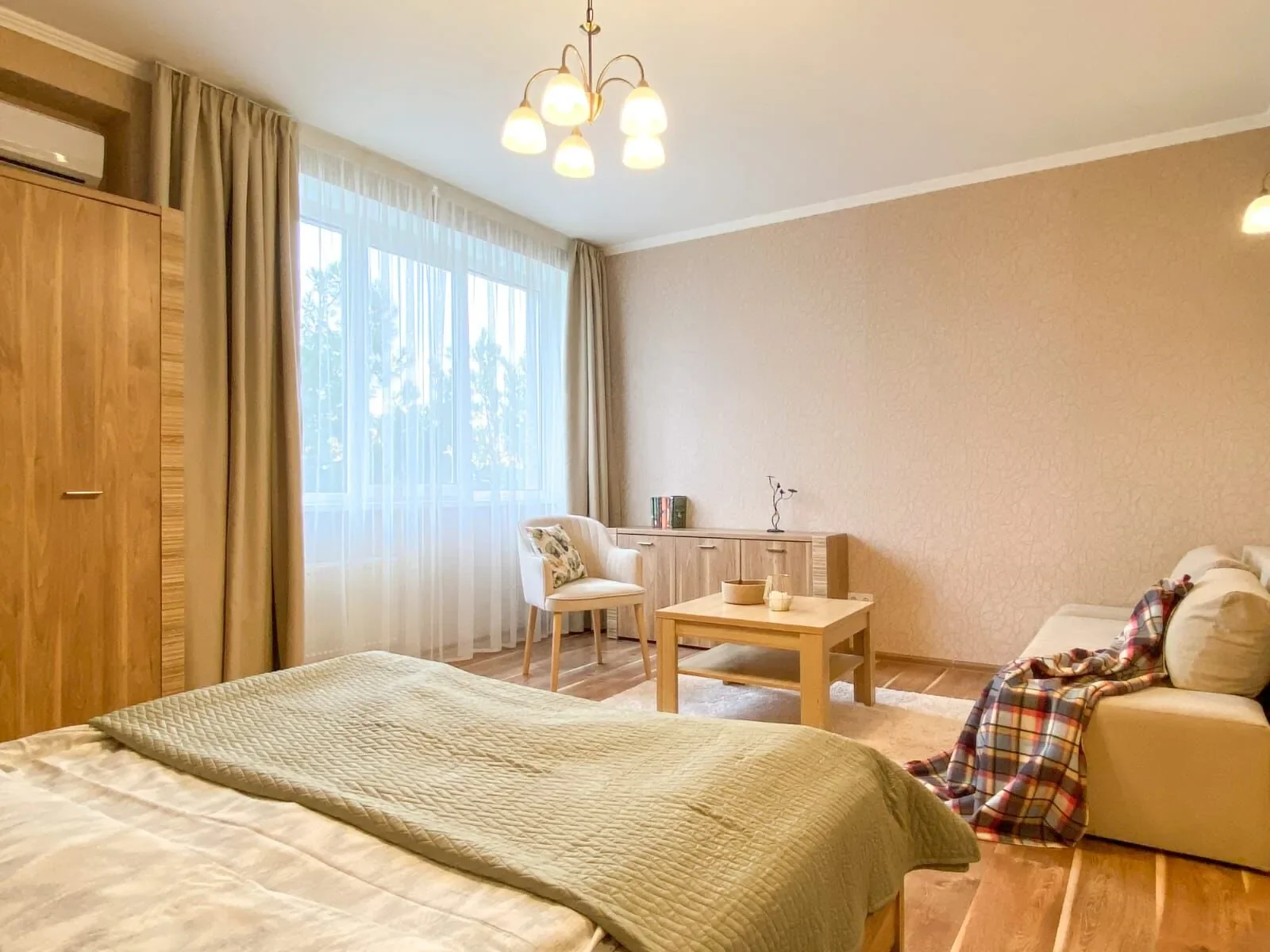 Снять посуточно 1-к квартиру в Севастополе у ТЦ SeaMall (пр-кт Генерала Острякова 244) 17