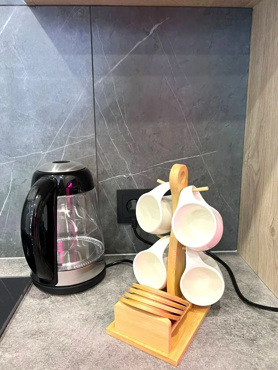 Снять посуточно евродвушку в Севастополе у моря (Маячная 3) 10