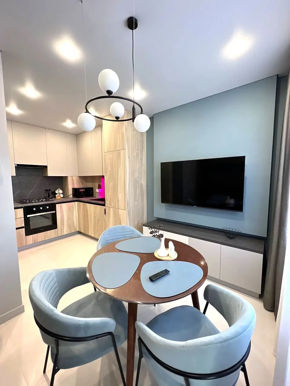 Снять посуточно евродвушку в Севастополе у моря (Маячная 3) 12