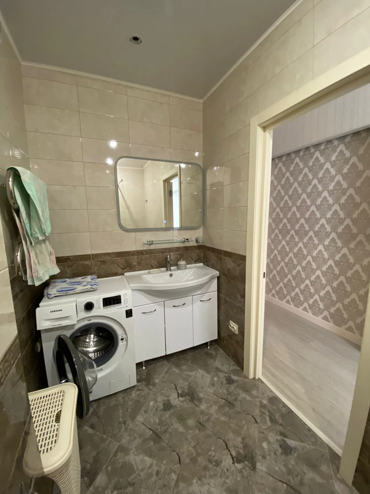 Снять просторную 3-к квартиру в Казани посуточно | у ТЦ Корстон и парка Горького 8