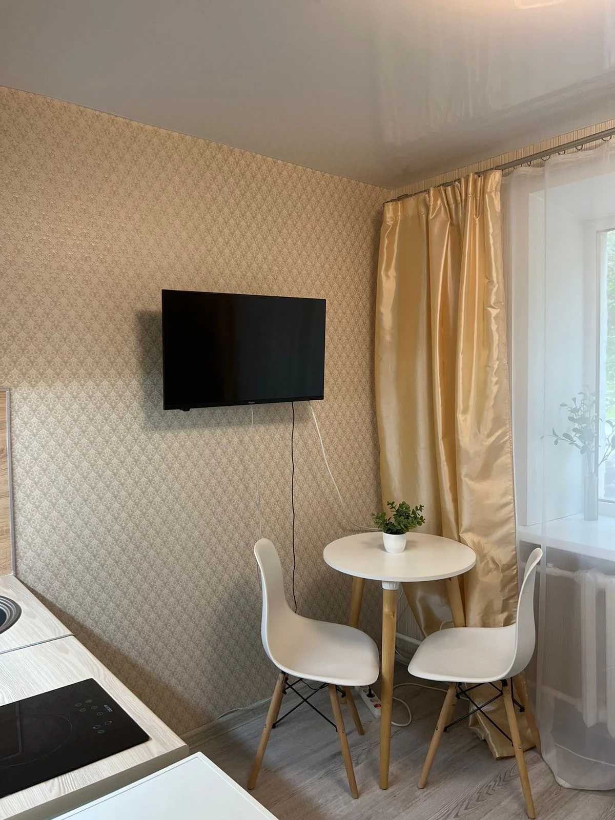 Снять уютную студию в Казани посуточно | ул. Аделя Кутуя 68 к2 | Советский район 8