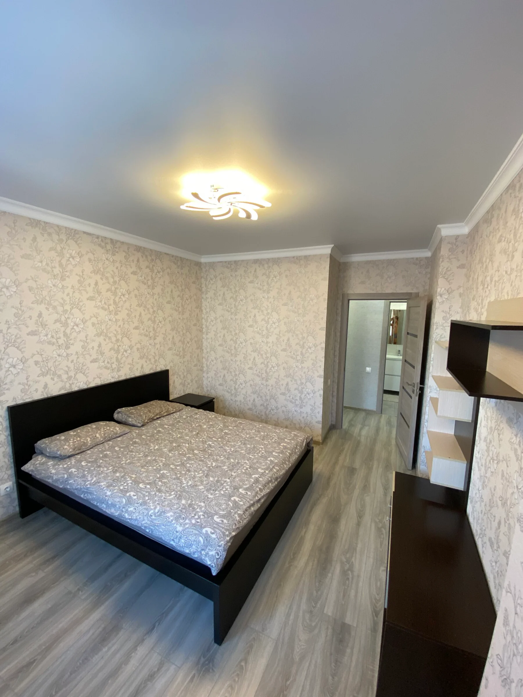 🏰 Снять евродвушку в Казани посуточно — Приволжский район (напротив KazanMall) 10