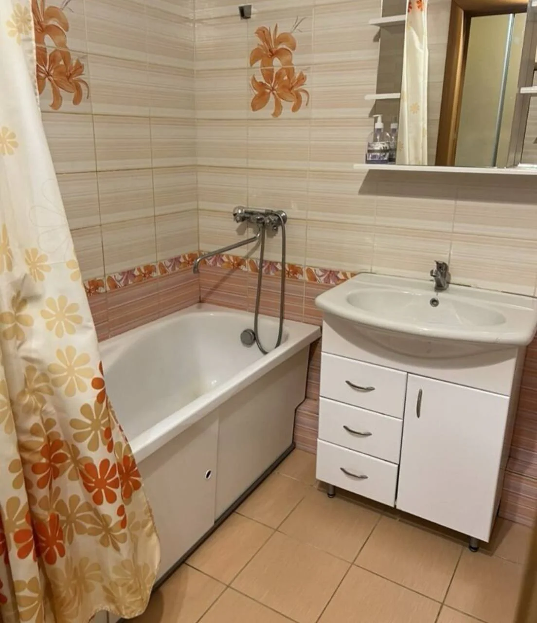 🌊 Снять квартиру в Казани посуточно — ул. Чистопольская, 71А (у Аквапарка «Ривьера») 6