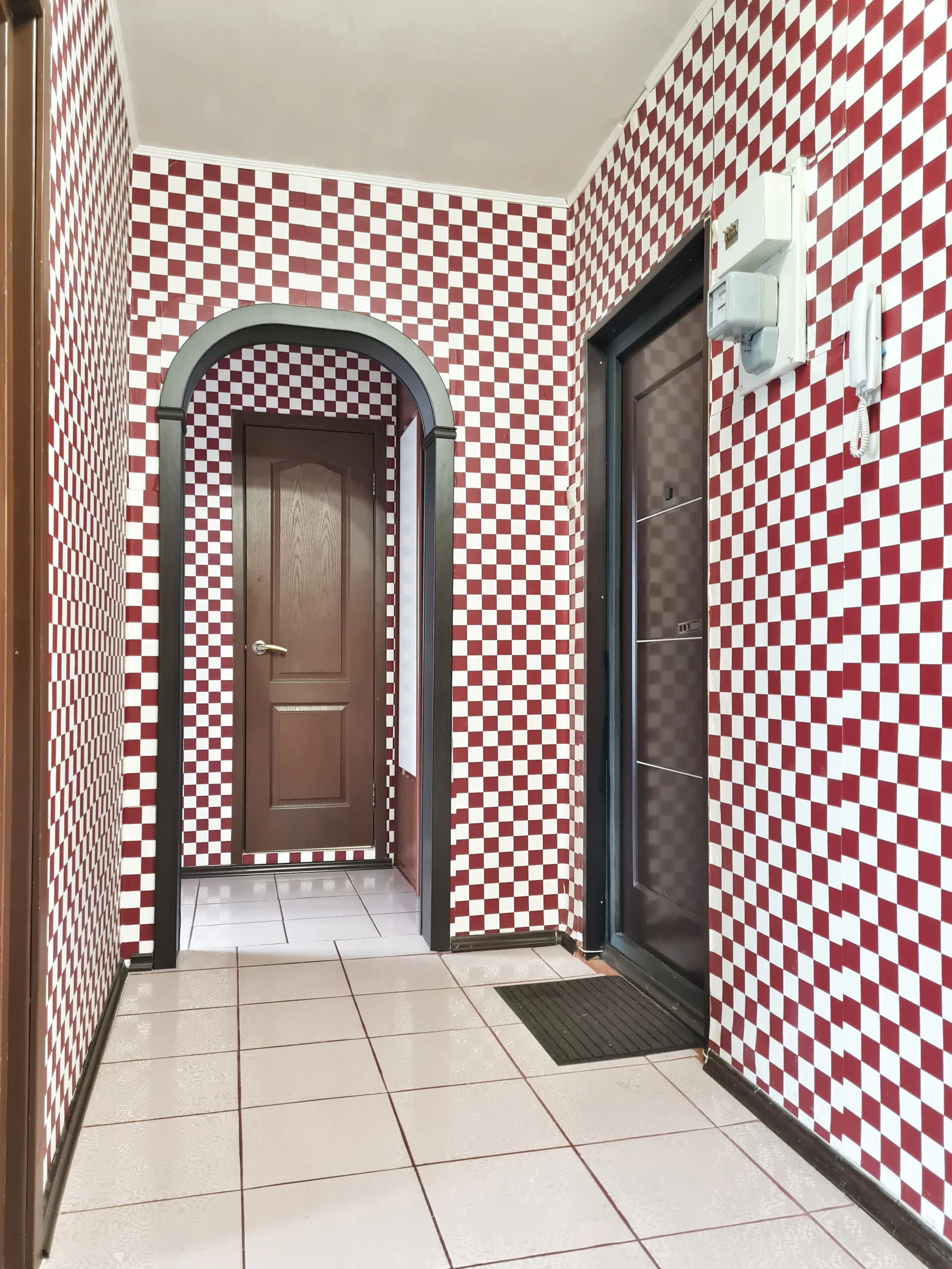 Снять однокомнатную квартиру в Тракторозаводском районе у Сада Победы Посуточно 16