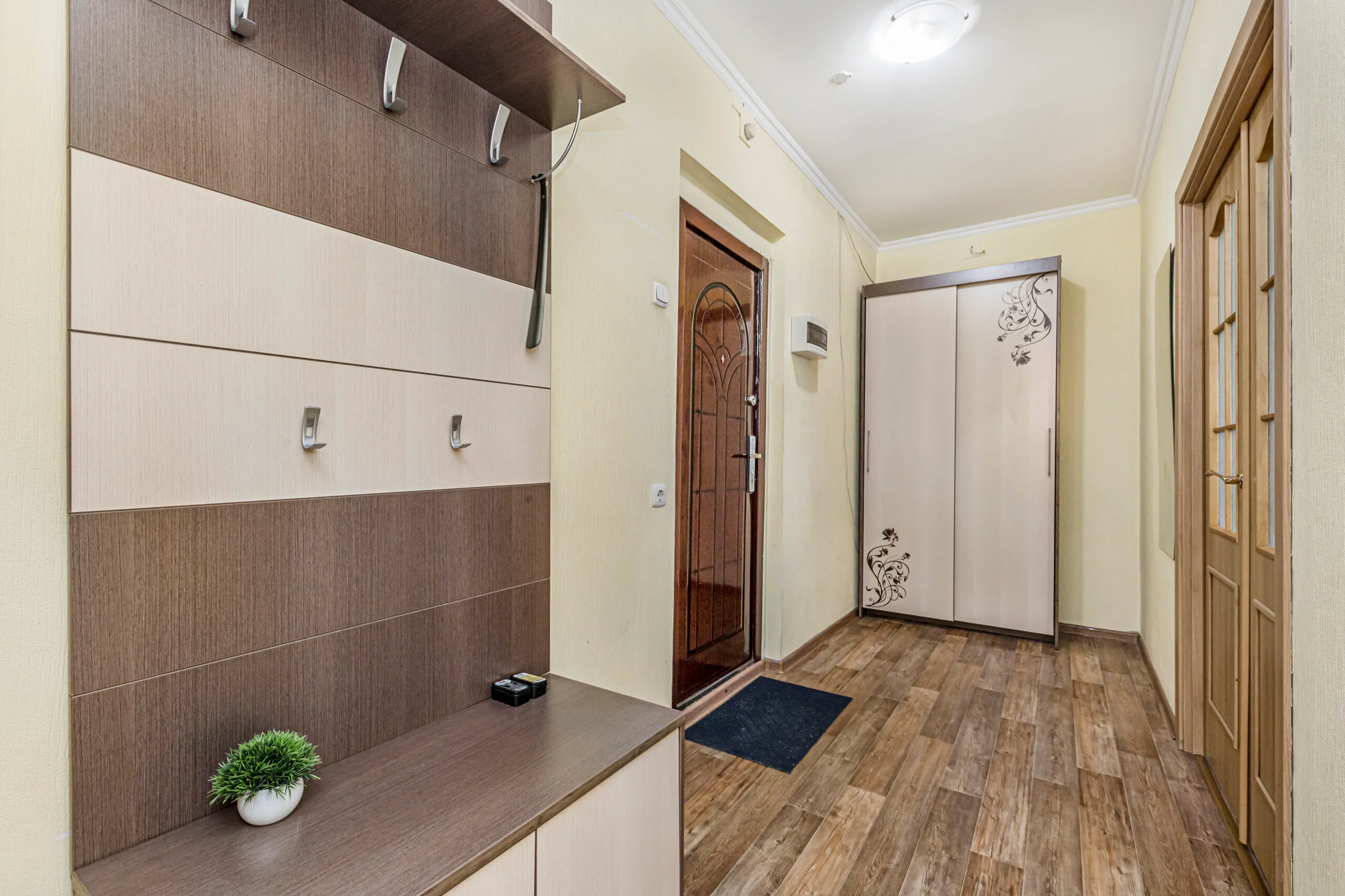 Снять однокомнатную квартиру в Челябинске рядом с Ж/Д вокзалом Посуточно 15