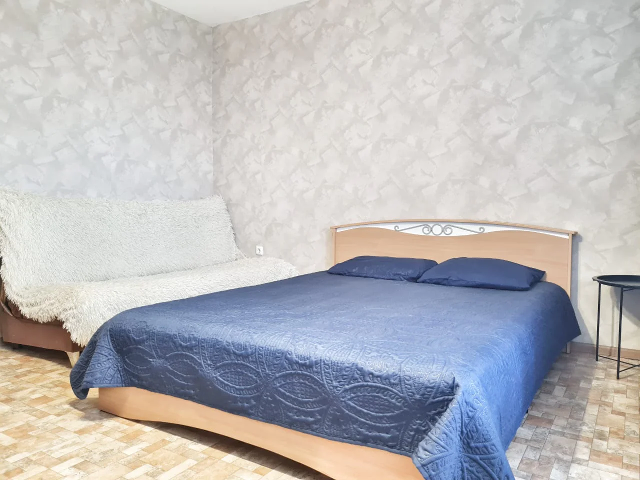 Снять квартиру с дизайнерским ремонтом в Челябинске ЧТЗ Сад Победы Посуточно 2