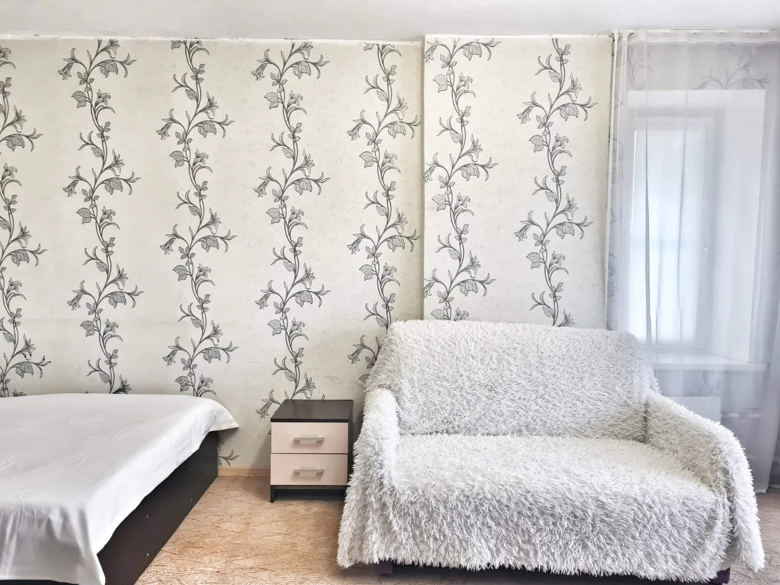 Снять однокомнатную квартиру на ЧТЗ Сад Победы Посуточно 2