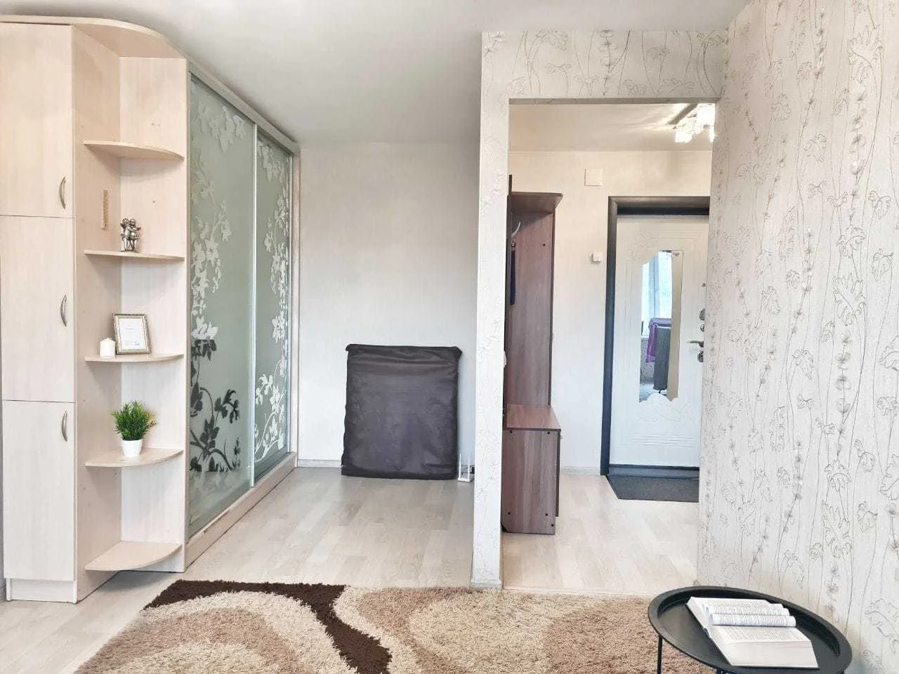 Снять квартиру в Тракторозаводском районе у Сада Победы Посуточно 11