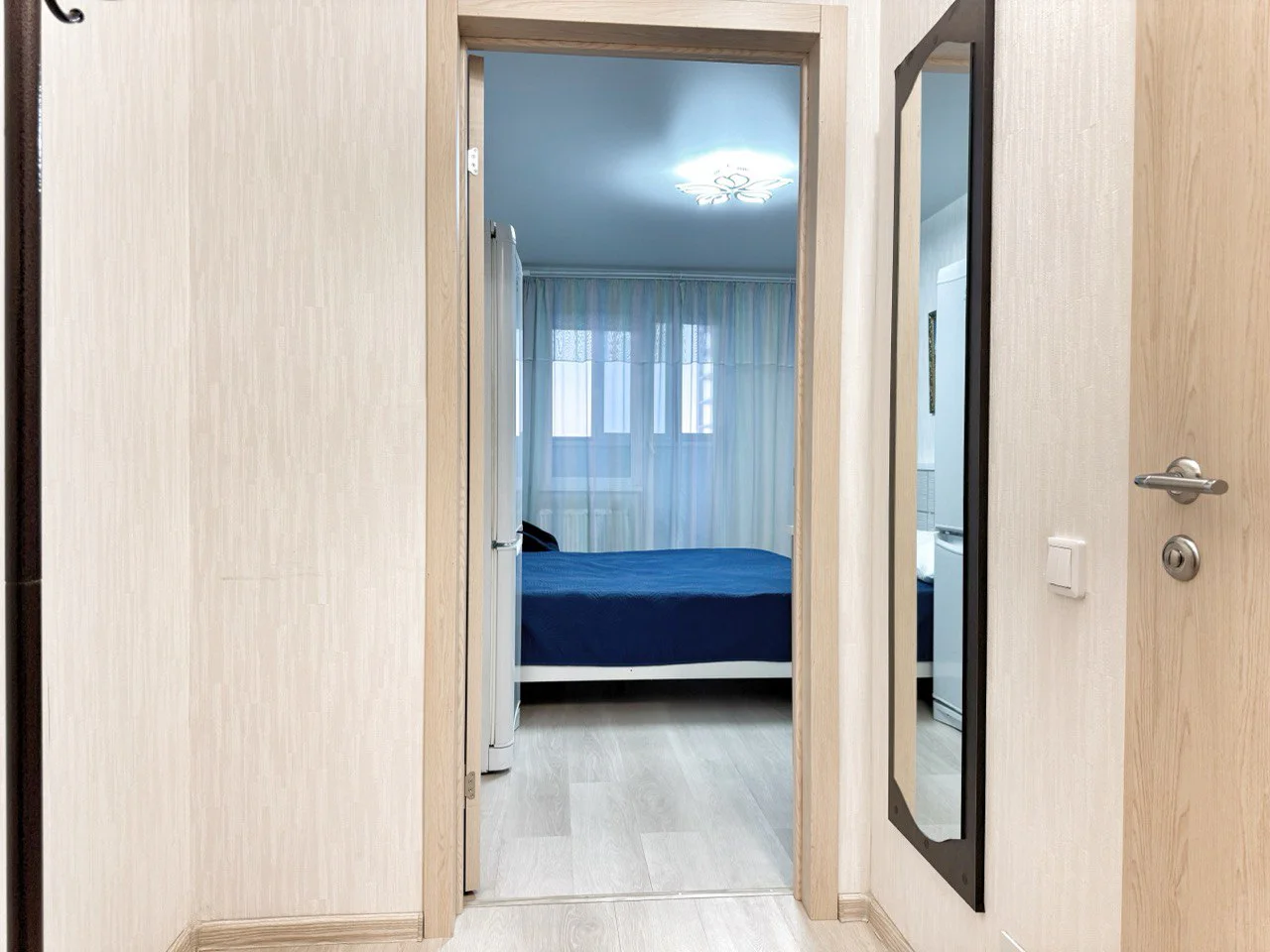 Снять квартиру-студию в Челябинске у ЧелГУ и клиники «АМАЭ» посуточно 8