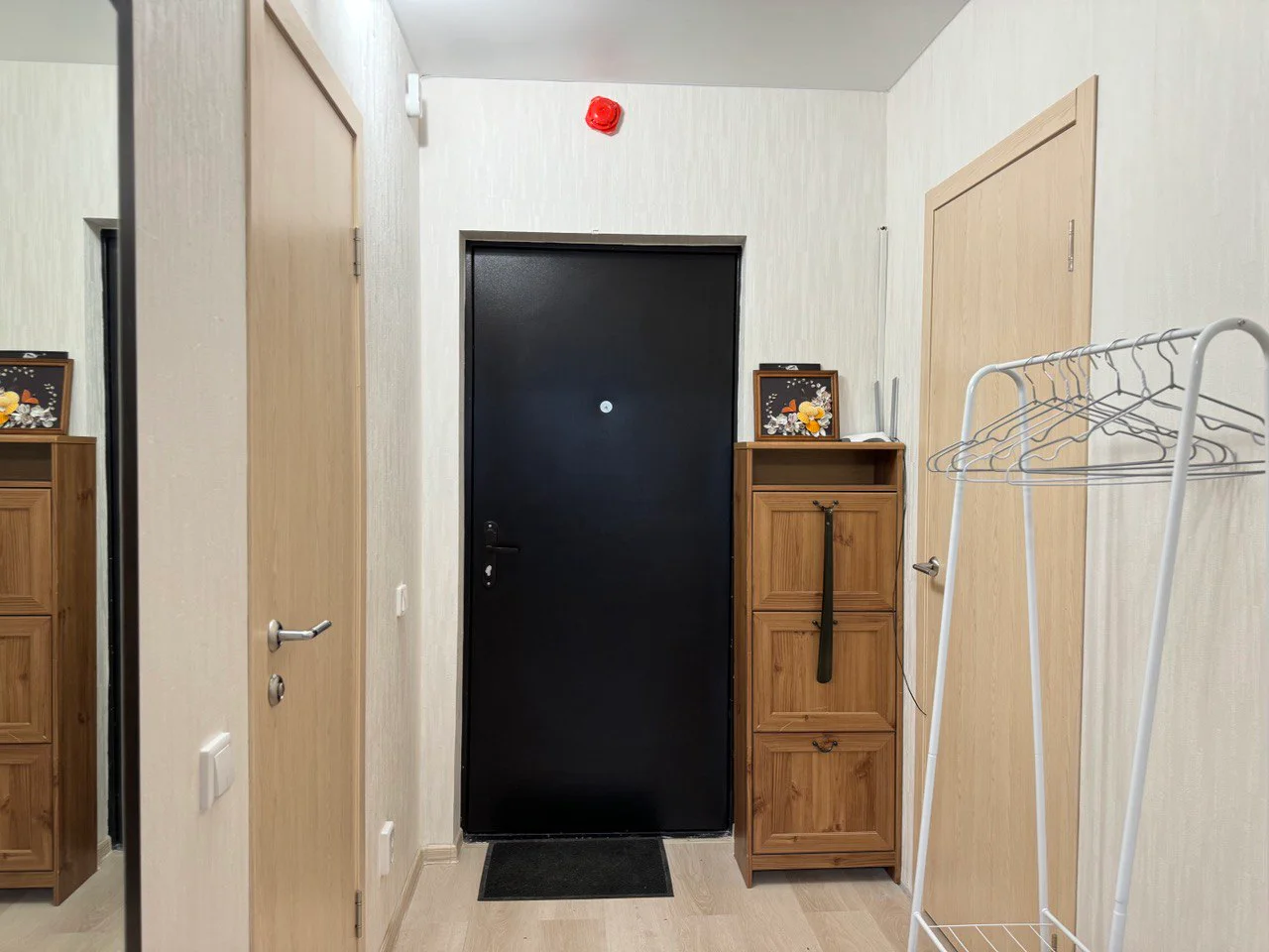 Снять квартиру-студию в Челябинске у ЧелГУ и клиники «АМАЭ» посуточно 9