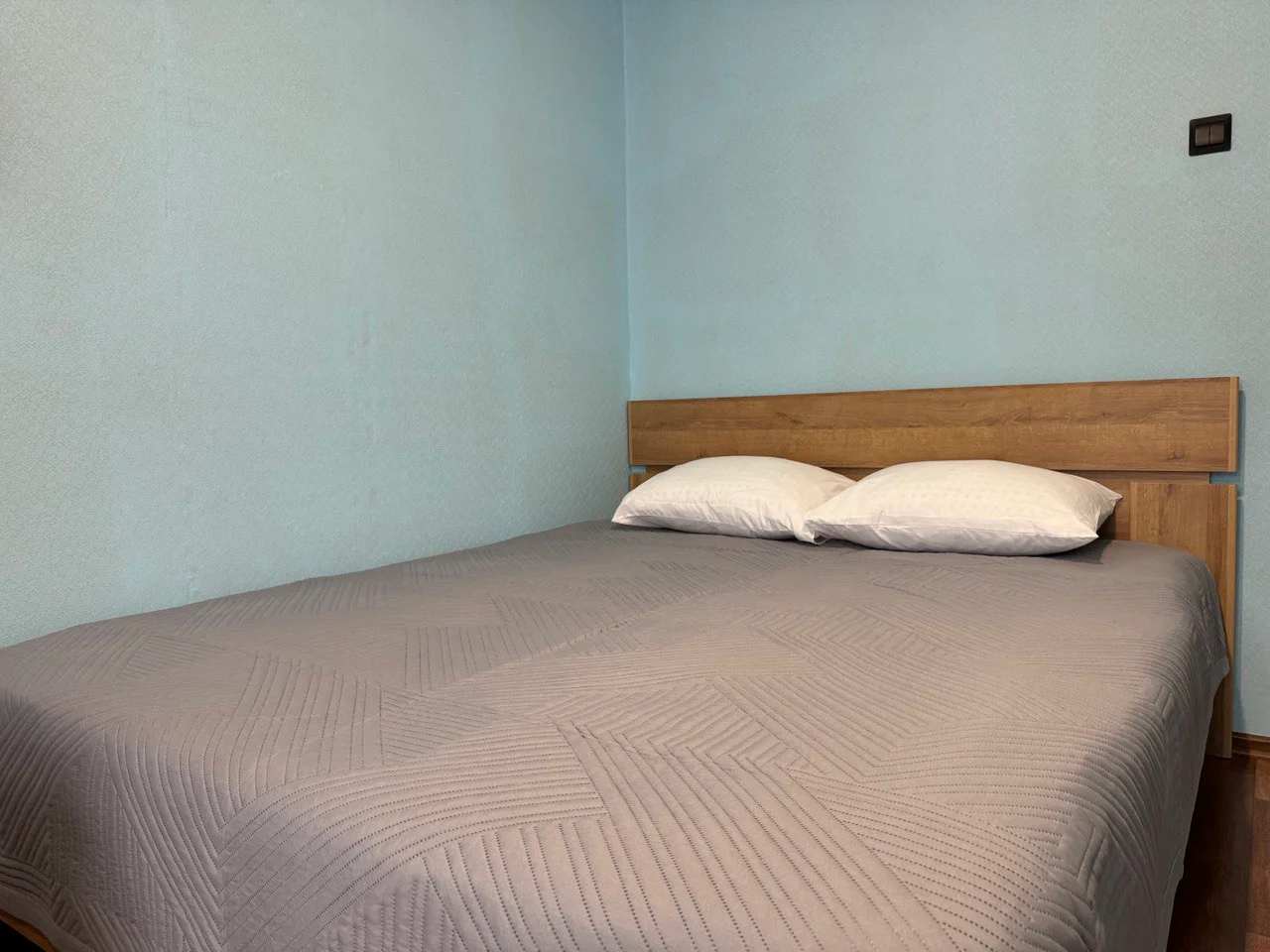 Снять 1-к квартиру в Челябинске (ЧТЗ) у ТРК «Башня» и МЦ «Медеор» посуточно 3