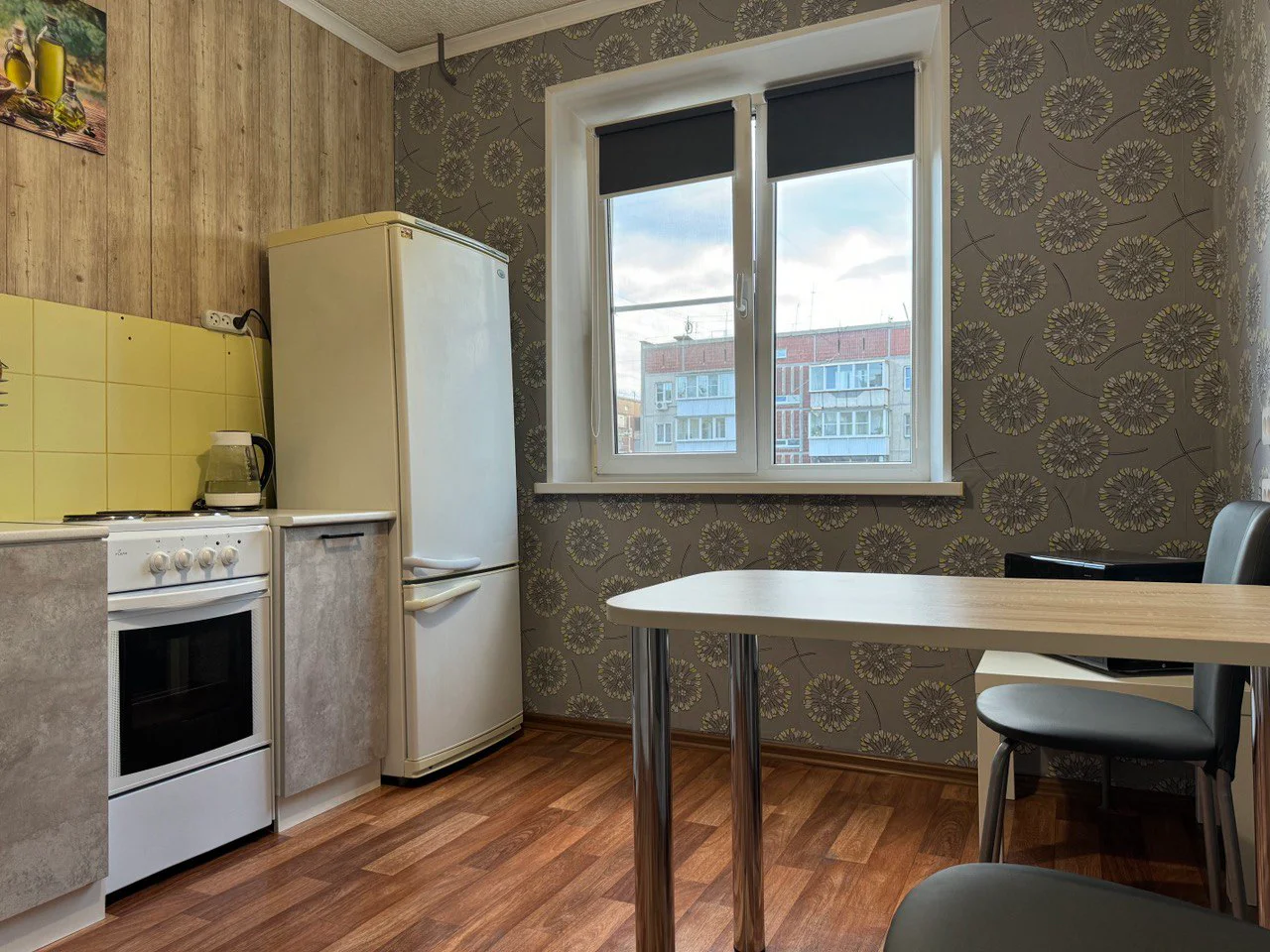 Снять 1-к квартиру в Челябинске (ЧТЗ) у ТРК «Башня» и МЦ «Медеор» посуточно 13