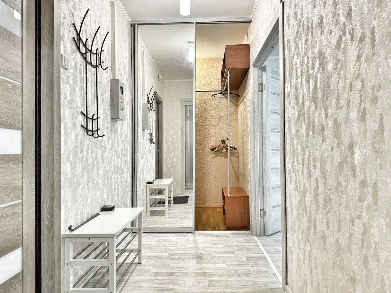 Аренда просторной 1-к квартиры в Челябинске на Тополиной аллее рядом с ЛА «Трактор» посуточно 15