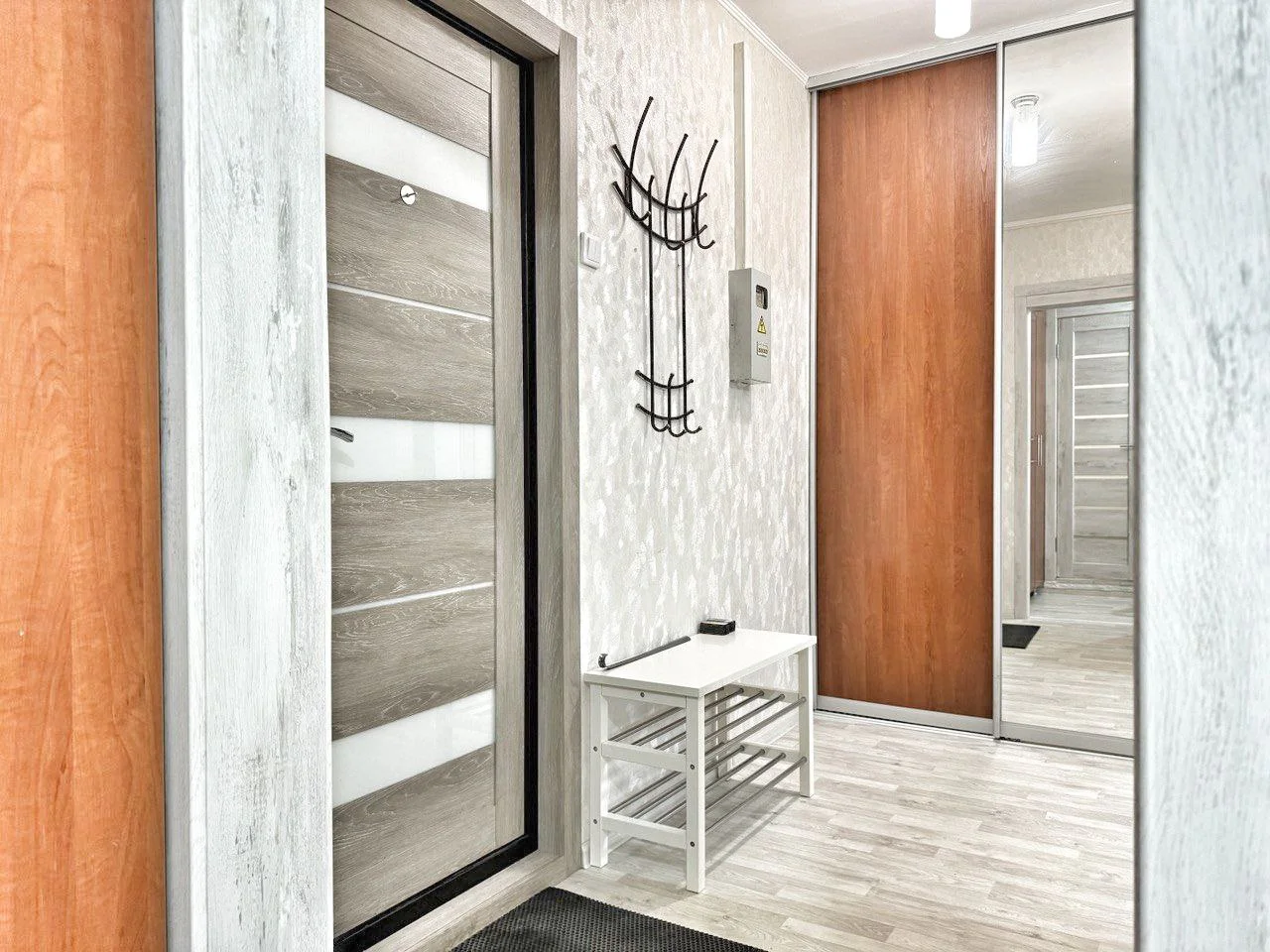 Аренда просторной 1-к квартиры в Челябинске на Тополиной аллее рядом с ЛА «Трактор» посуточно 16