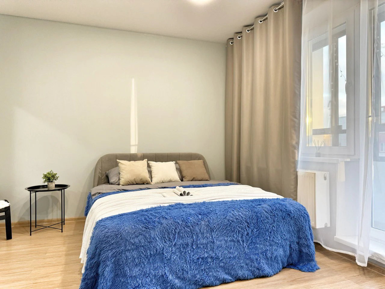 🏢 Снять премиум-апартаменты в ЖК «Манхэттен» у парка Гагарина и ТРК «Родник» посуточно 2