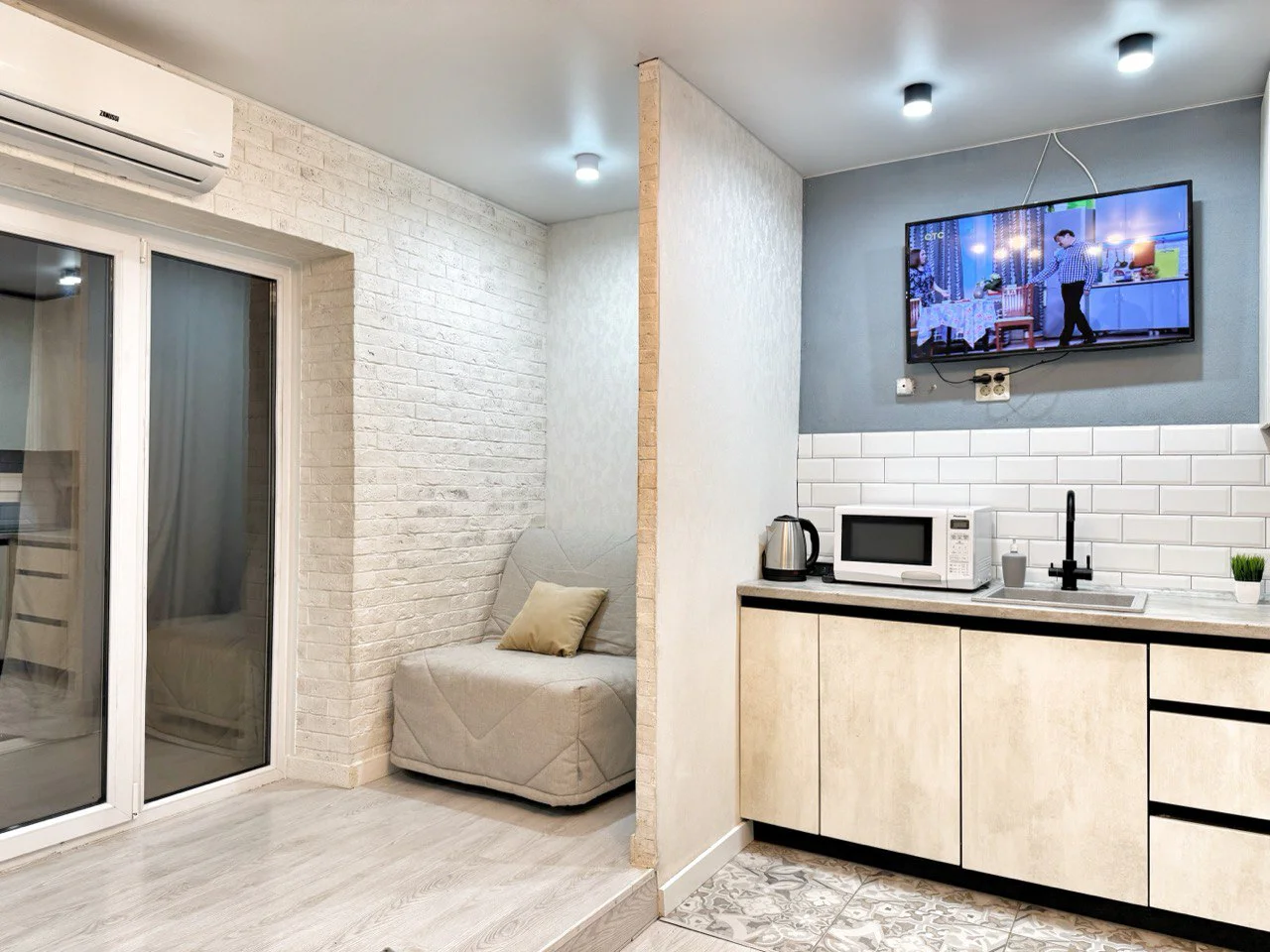 🏢 Снять современную студию в центре (ЖК EVO-PARK) у ЖД Вокзала посуточно 9