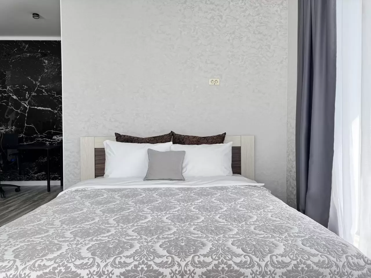 🏢 Снять квартиру-студию у ТРК «Алмаз» и БЦ «Аврора» посуточно 10