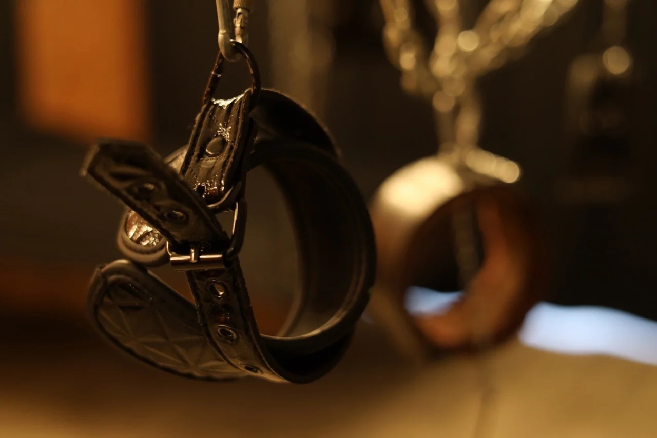 Снять тематическую студию «50 оттенков» в центре Челябинска посуточно 4