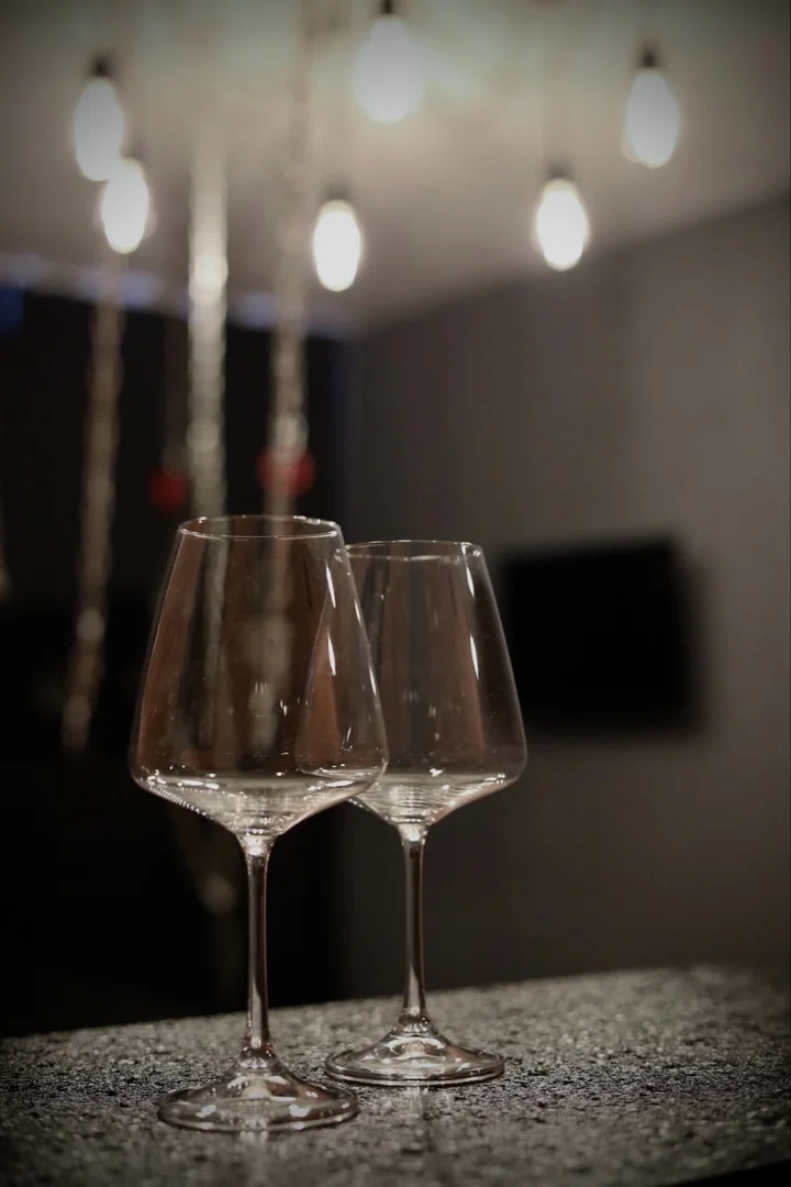 Снять тематическую студию «50 оттенков» в центре Челябинска посуточно 12