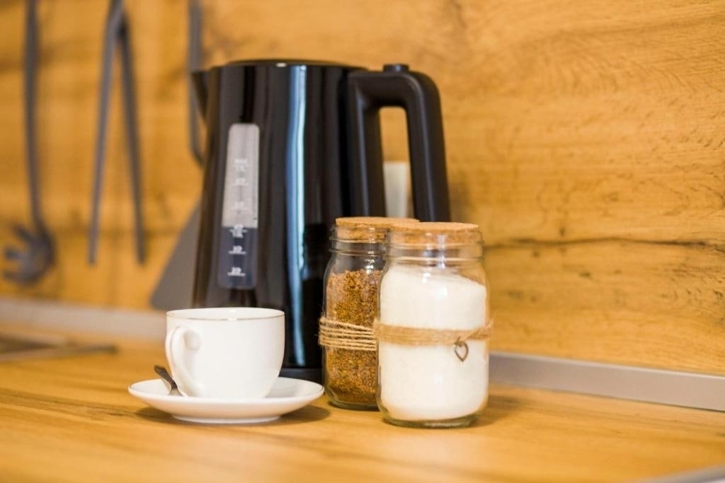 Домашний очаг на Хвойной 12