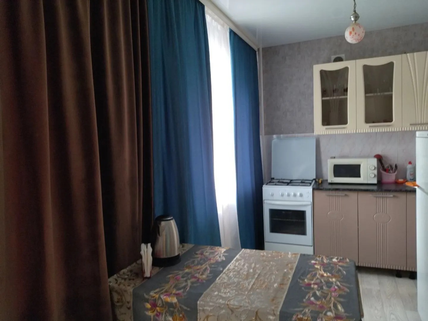 Домашний очаг на Ленина 4