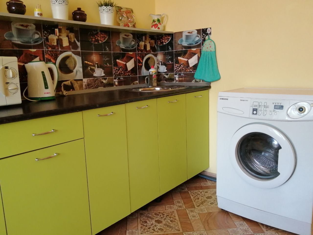 Снять квартиру посуточно в Стерлитамаке на Артема 100 6