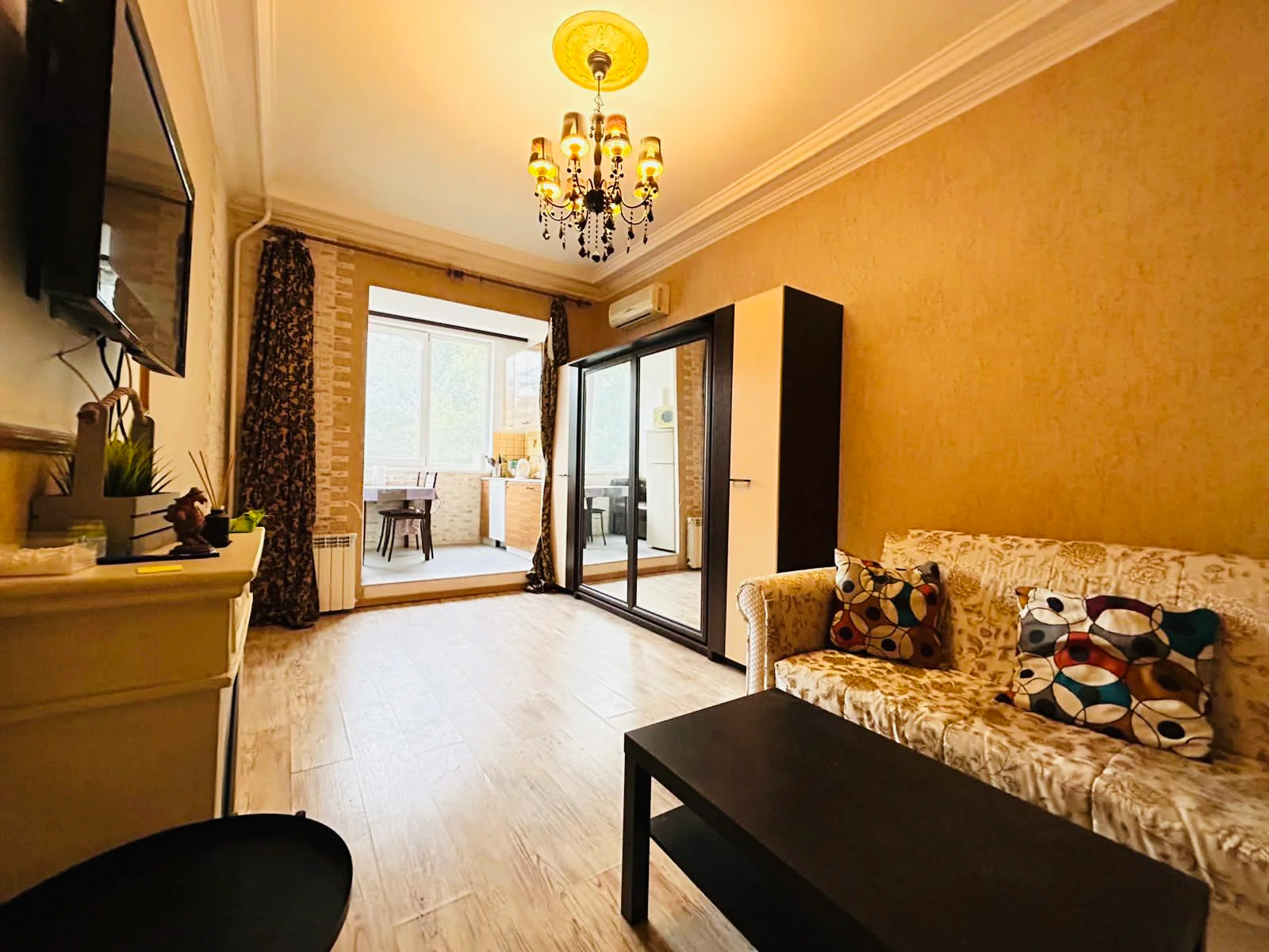 🏨 Снять квартиру посуточно в Хамовниках — 7 мин. до м. Смоленская и м. Спортивная 7