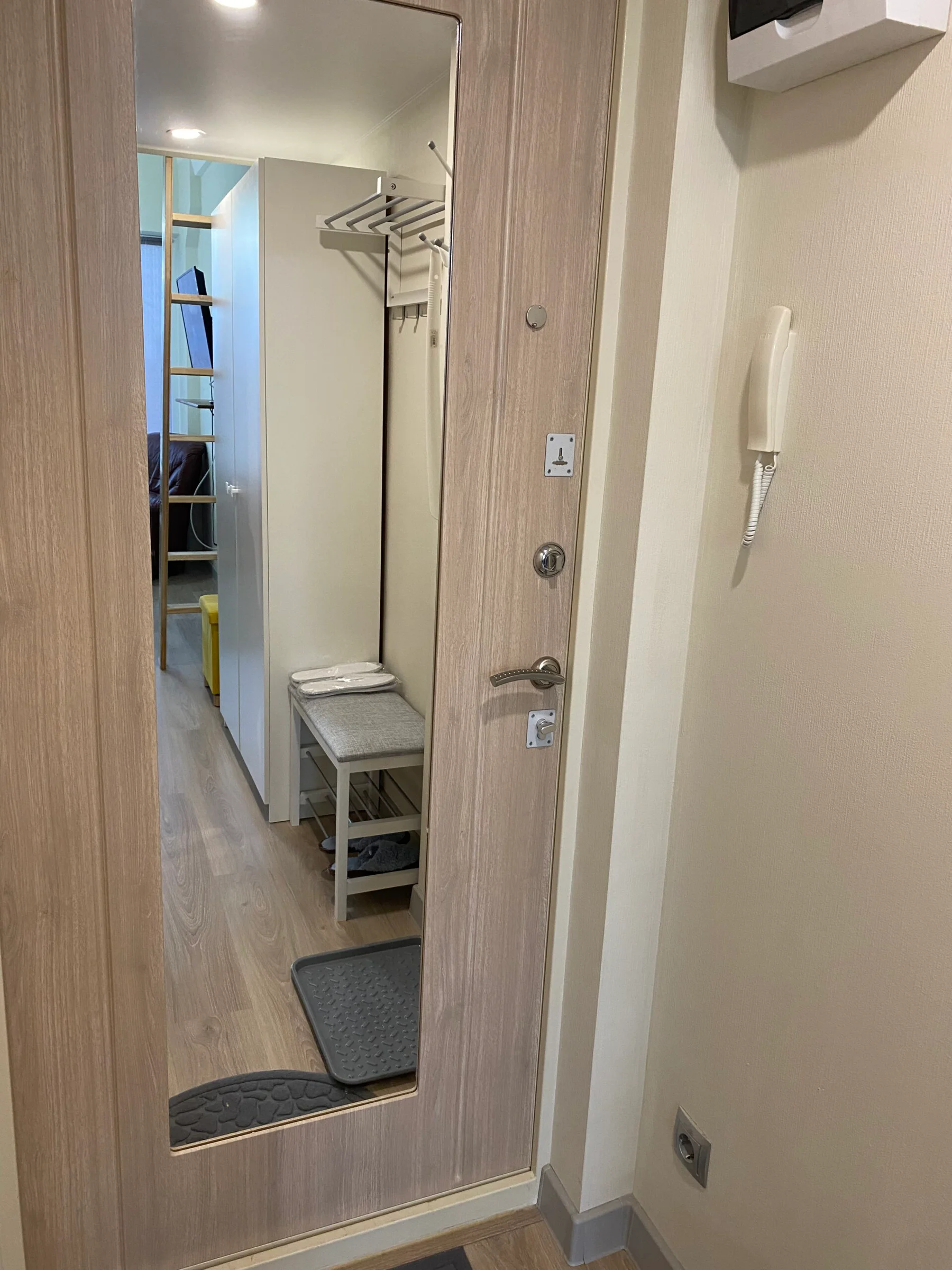 Снять двухуровневые апартаменты посуточно у метро Тушинская — стильное жилье в ЖК Спартак 11