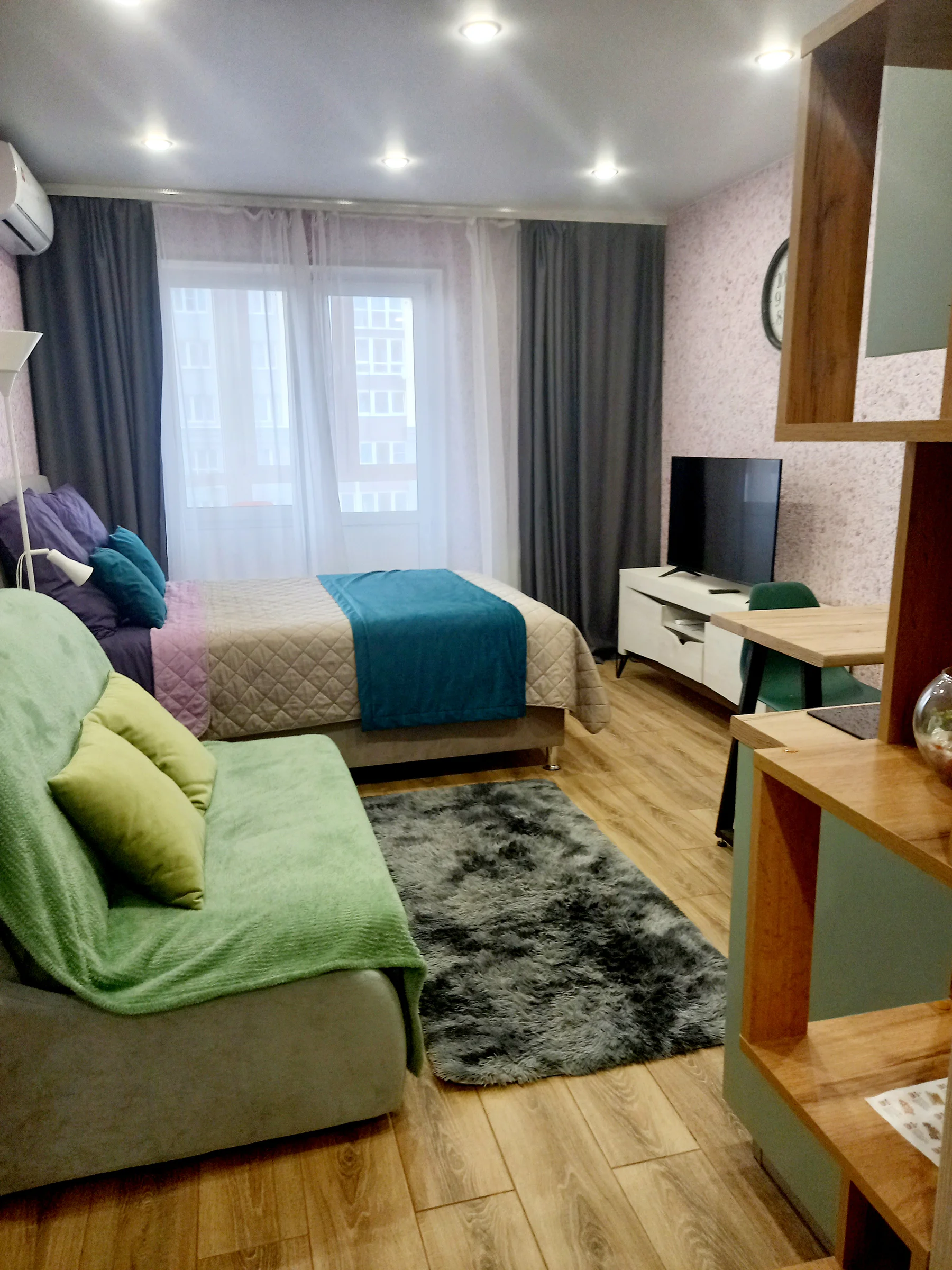 Снять современную студию во Владимире у Юридического института посуточно (Усти-на-Лабе 2) 2