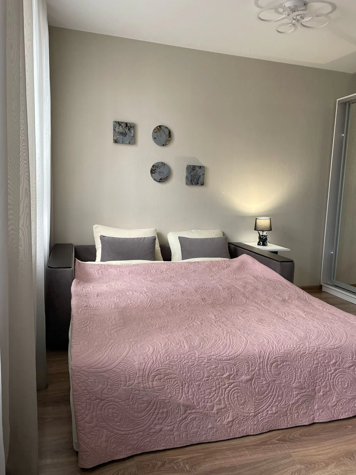 Снять посуточно в Балашихе квартиру студию на Яганова 7