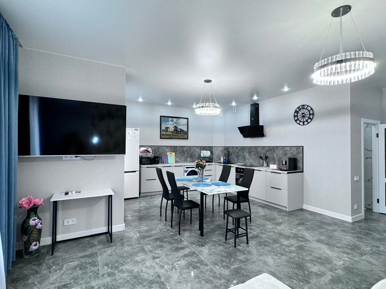 Снять квартиру на сутки в Волгограде у Мамаева Кургана (Ангарская 7Г) 3