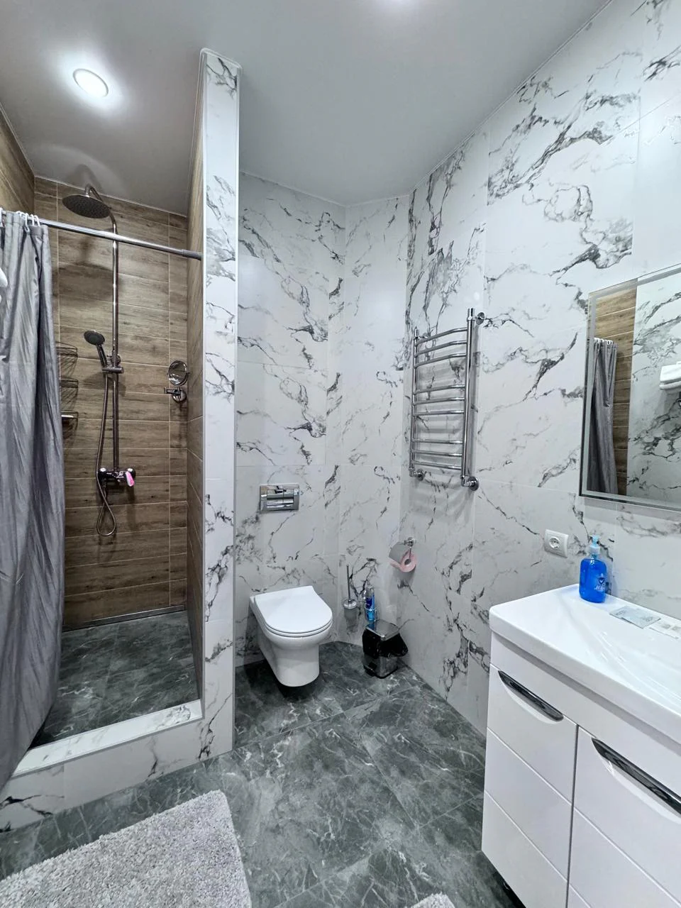 Снять квартиру на сутки в Волгограде у Мамаева Кургана (Ангарская 7Г) 10