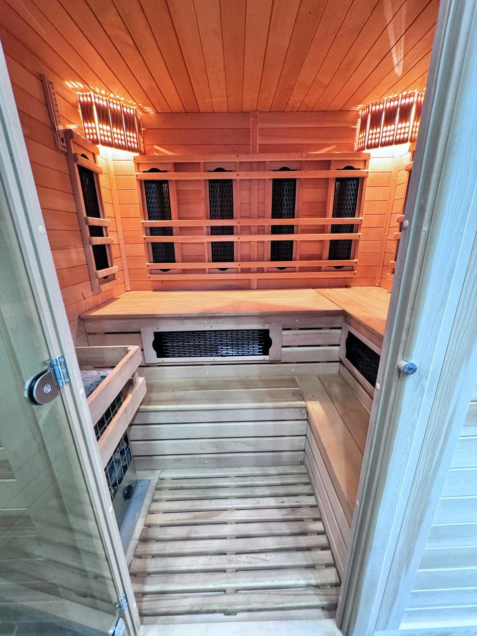 Снять квартиру на сутки в Волгограде у Мамаева Кургана (Ангарская 7Г) 11