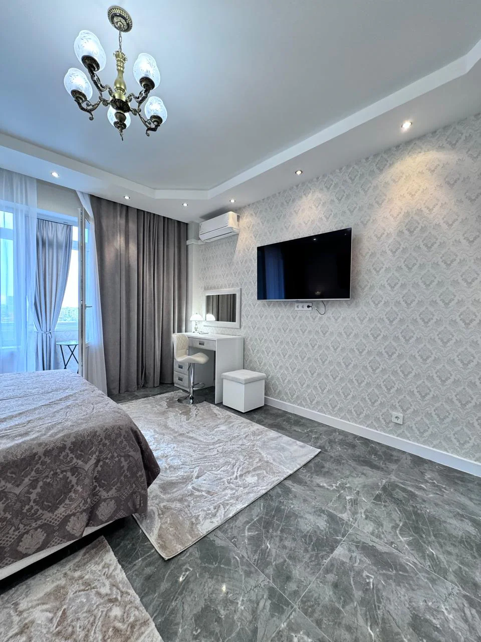 Снять квартиру на сутки в Волгограде у Мамаева Кургана (Ангарская 7Г) 16