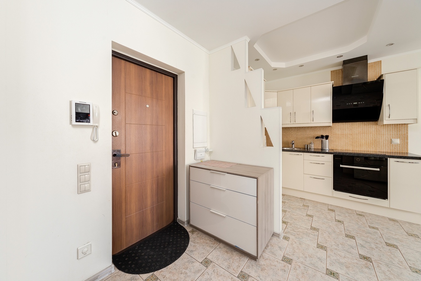 2-комн. квартира посуточно, 45 м2, этаж 6 из 20+ 12