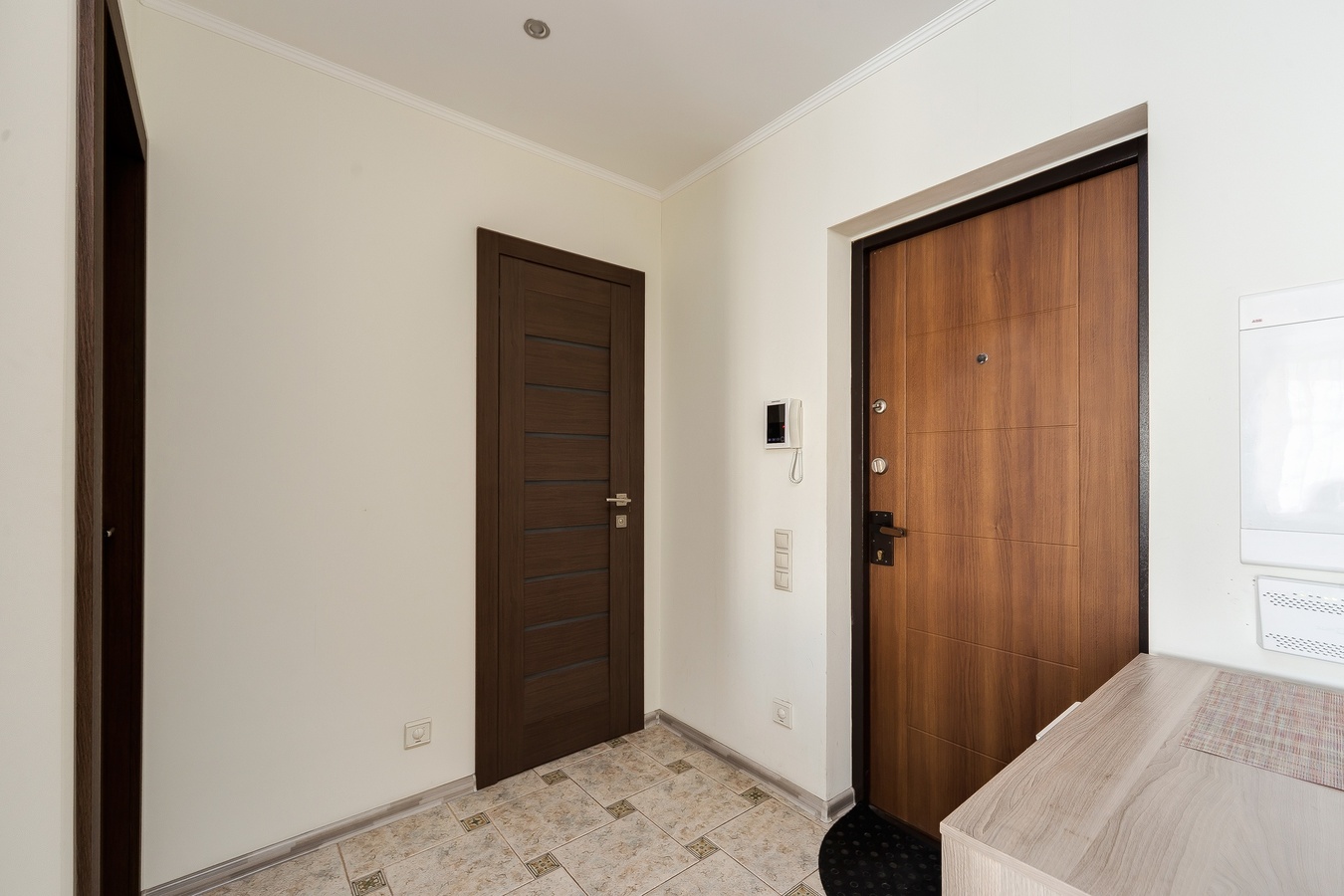 2-комн. квартира посуточно, 45 м2, этаж 6 из 20+ 13