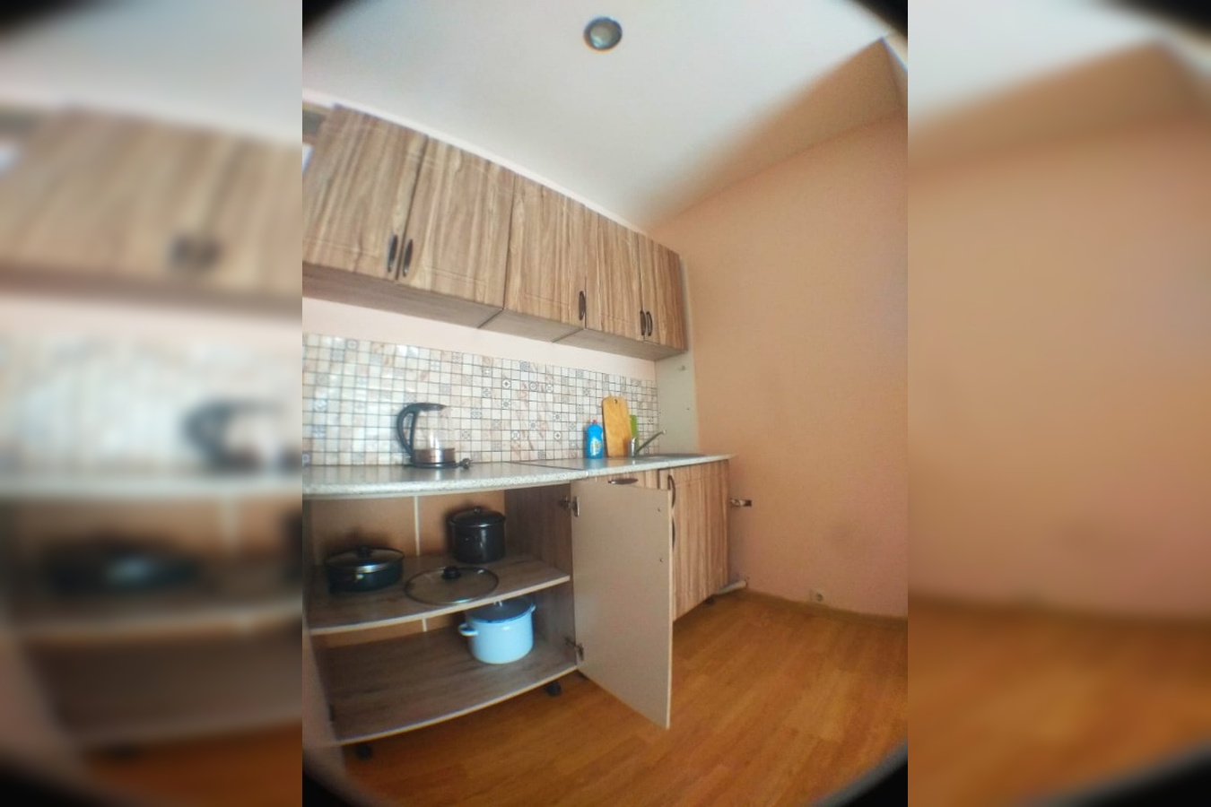 3-комн. квартира посуточно, 77 м2, этаж 2 из 4 14