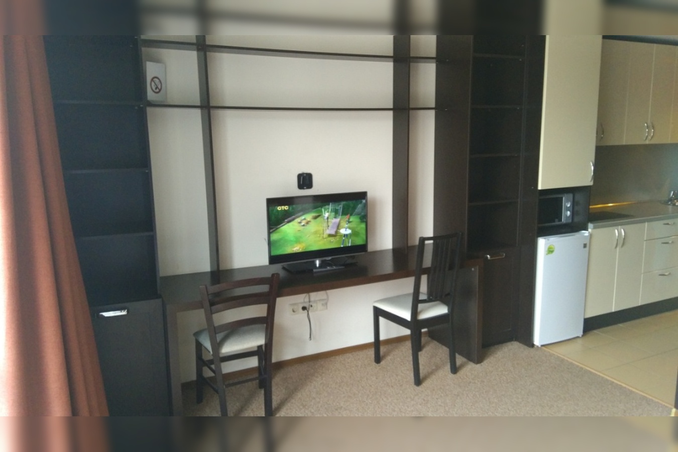 2-комн. квартира посуточно, 40 м2, этаж 3 из 4 4