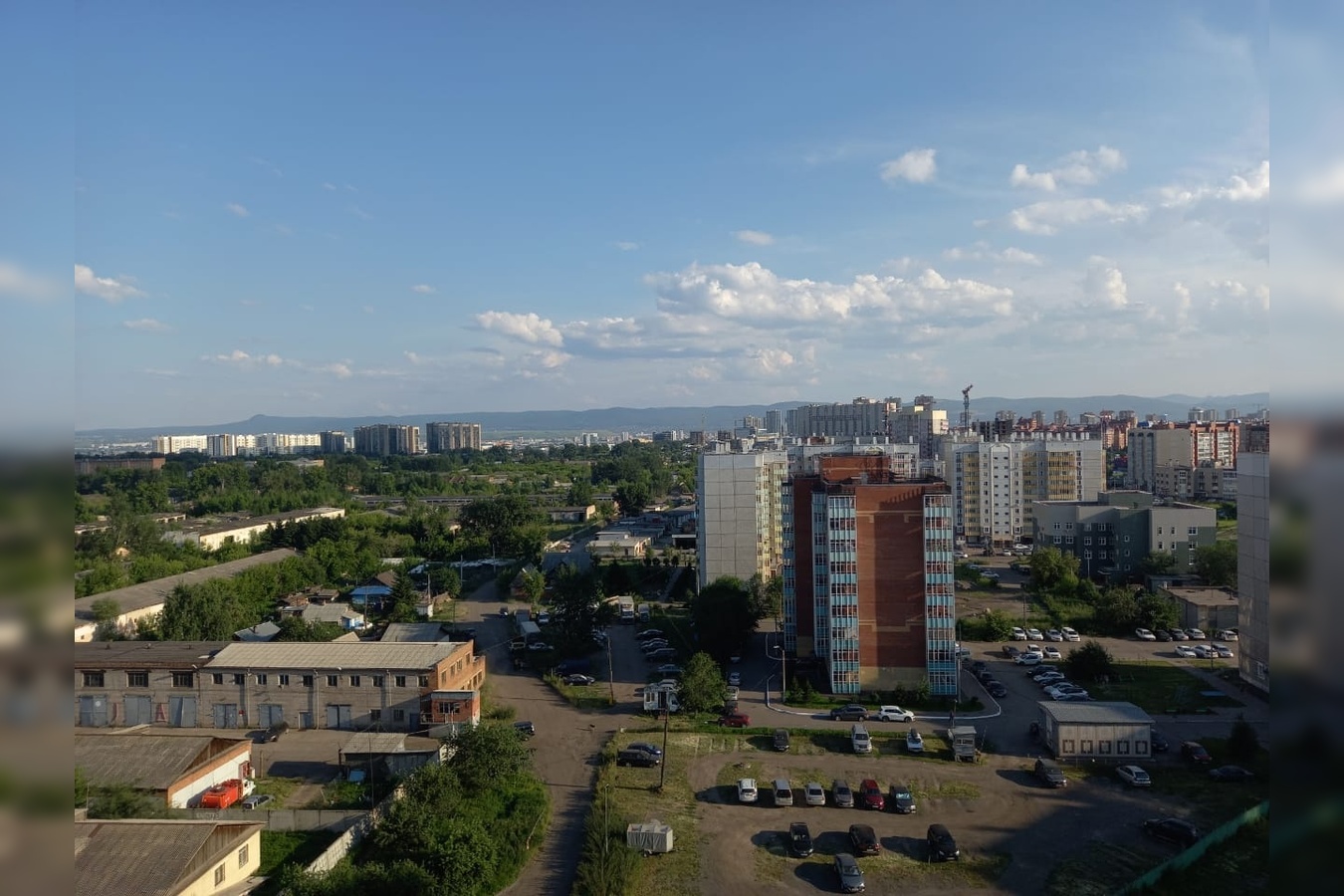снять квартиру посуточно в Советский районе Красноярск — 2-комнатная, ул. Алексеева 5 5