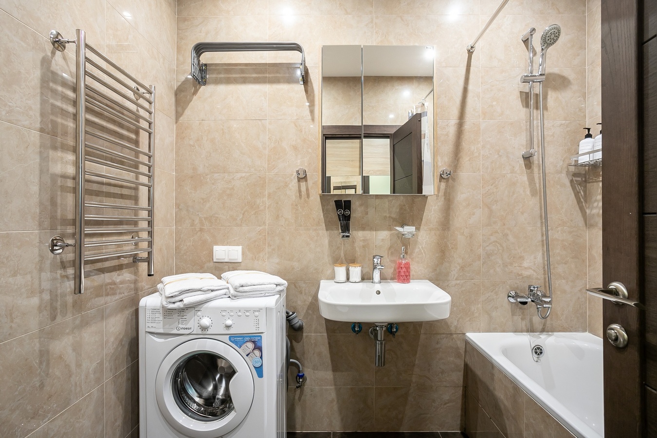 1-комн. квартира посуточно, 31 м2, этаж 6 из 20+ 13