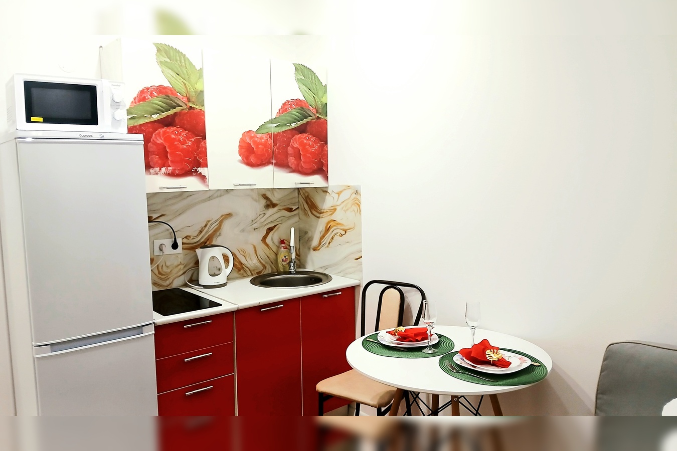 1-комн. квартира посуточно, 20 м2, этаж 20+ из 20+ 2